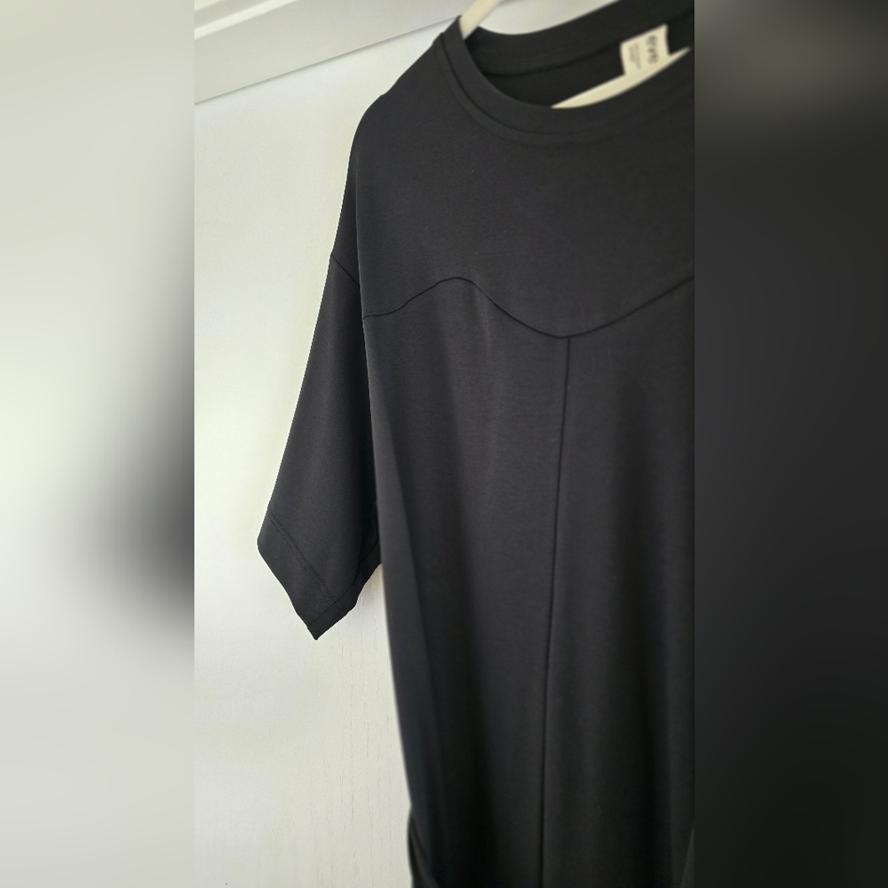 Eve Gravel 🇨🇦 | Mae Dress - Picture 2 of 7